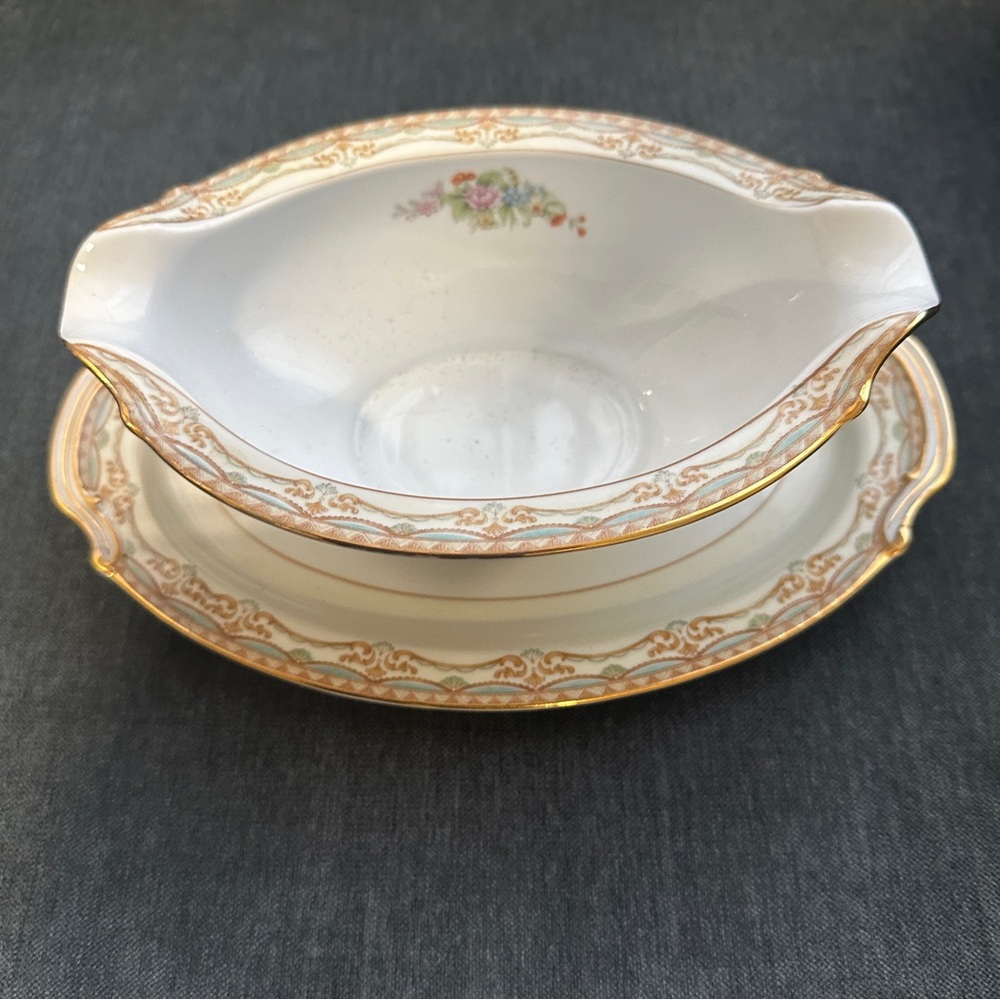 Noritake China Sherwood 4903 Gravy Server Excellent Condition!